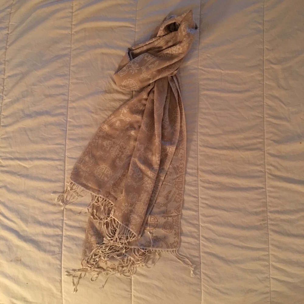 Shanghai Tang Silk and Pashmina Scarf